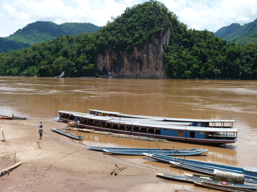 Nong Khiaw